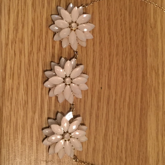 Necklace - Picture 4 of 4