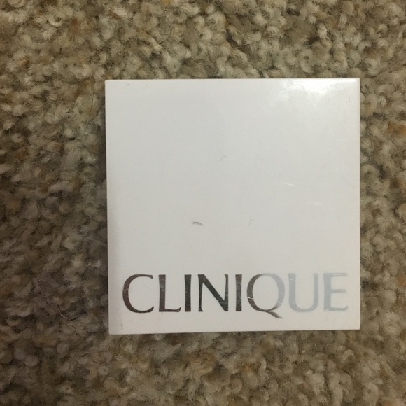 Compact Blush - Picture 1 of 2