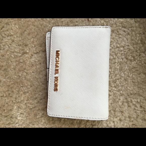 White Michael Kors wallet