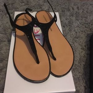 Black sandals (brand: Chinese laundry)