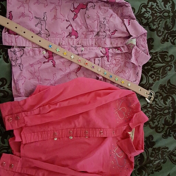 3 long-sleeved western shirts and a belt