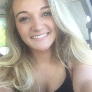 Meet your Posher, Clara