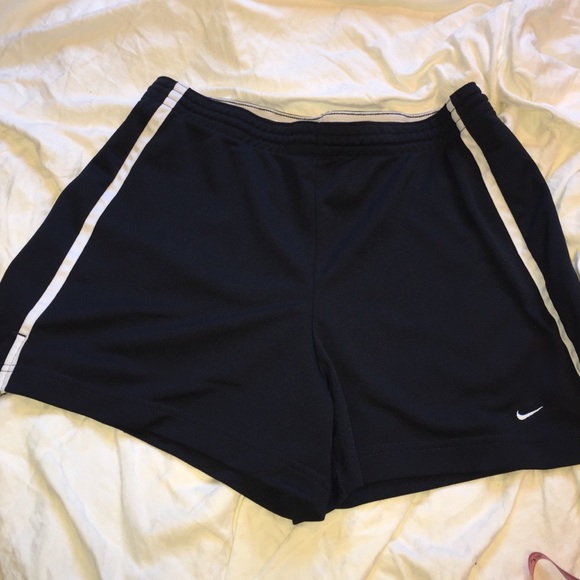 Nike shorts in navy with white stripe! - Picture 1 of 4