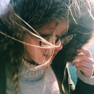 Meet your Posher, Olivia