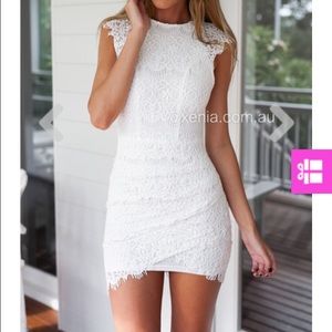 White bodycon dress