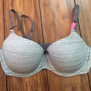 Victoria's Secret lightly lined bra