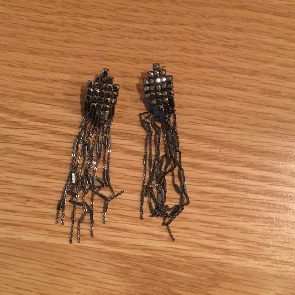 earrings - Picture 4 of 4