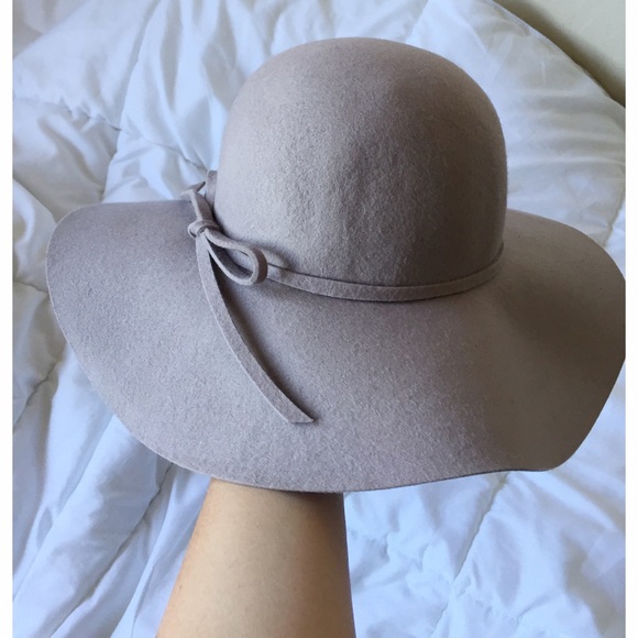 Anthropologie Accessories - 100% Wool Mauve Floppy Hat