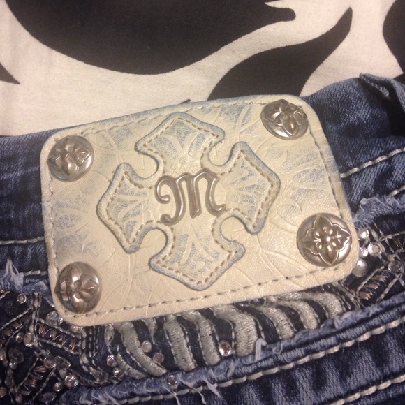 Zebra Print Miss Me Jeans 😊 - Picture 4 of 4