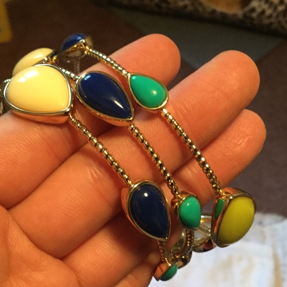 Bracelets - Picture 2 of 4