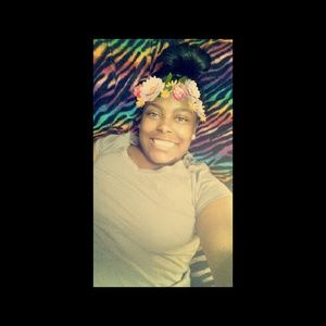 Meet your Posher, Sakinah