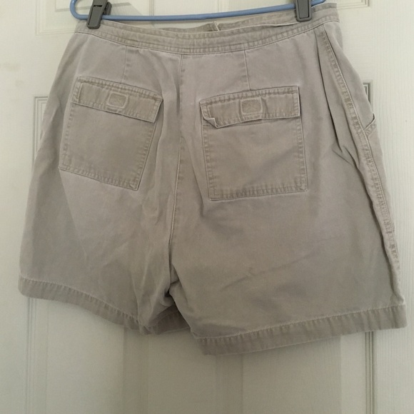 Shorts - Picture 2 of 3