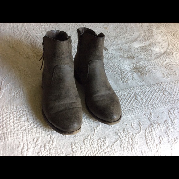 White Mountain Shoes - White Mountain Ankle Boots
