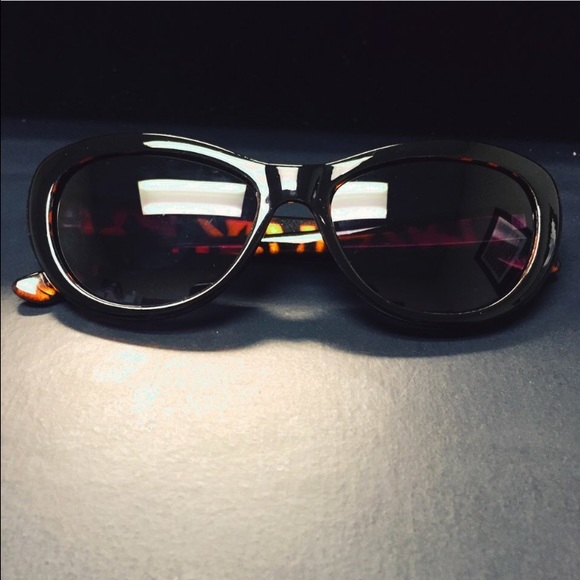 Betsey Johnson sunglasses