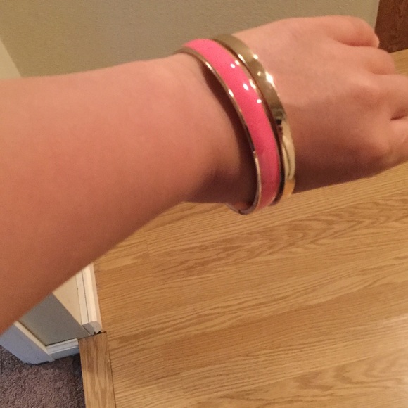 Bracelets - Picture 4 of 4