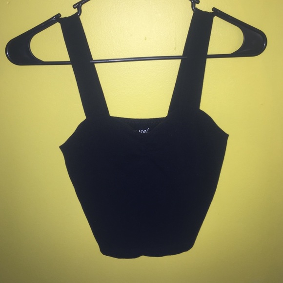 NWOT Black crop top
