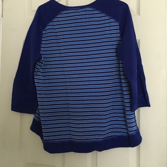 Blue shirt - Picture 2 of 3