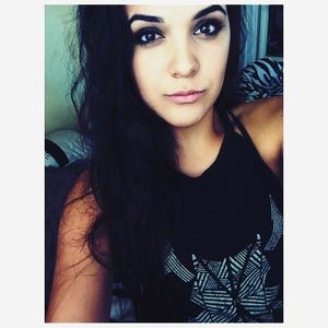 Meet your Posher, Sabrina