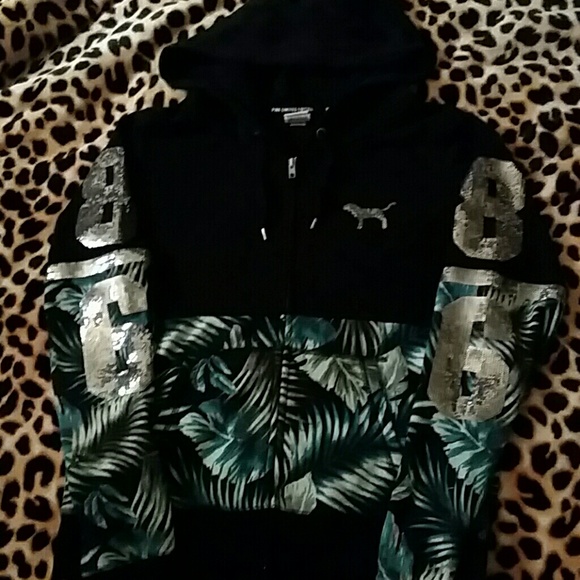 **GAME DAY HOODIES NOT FOR SALE/TRADE** - Picture 2 of 4