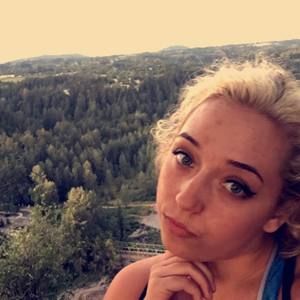 Meet your Posher, Katelyn