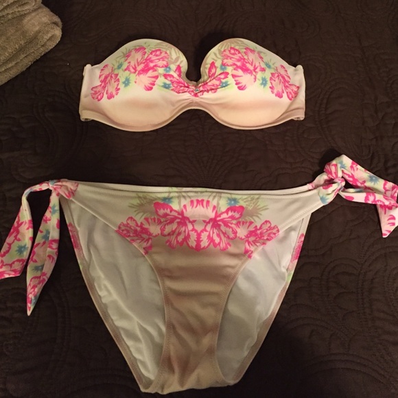 Multi colored bikini - Picture 1 of 4