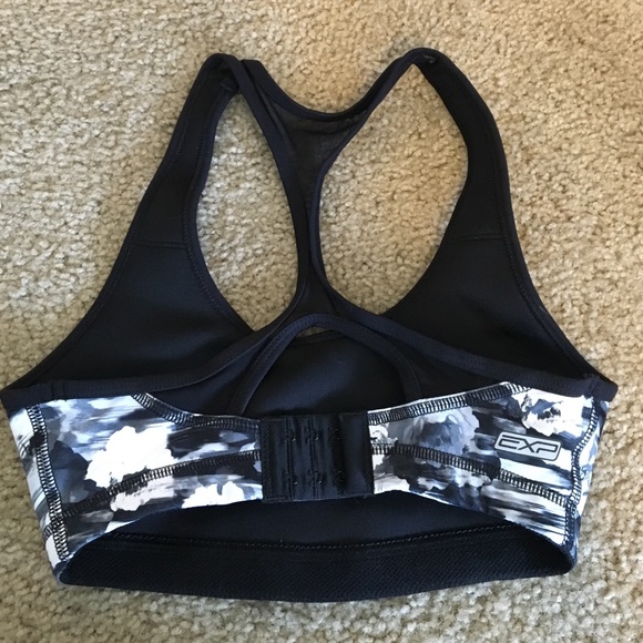 Express sports bra - Picture 2 of 2