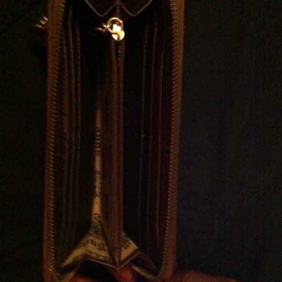 A juicy couture wallet - Picture 4 of 4