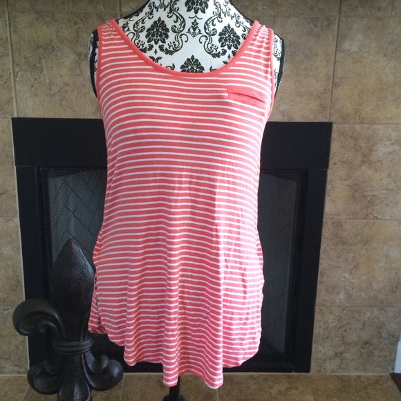 🛍 Cable & Gauge Coral Striped Tank - Picture 1 of 3