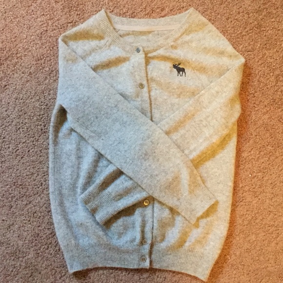 Sweater - Picture 2 of 4