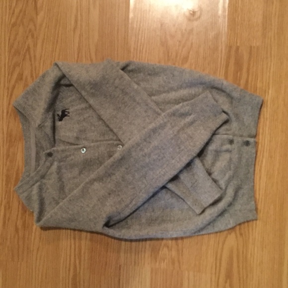 Sweater - Picture 3 of 4