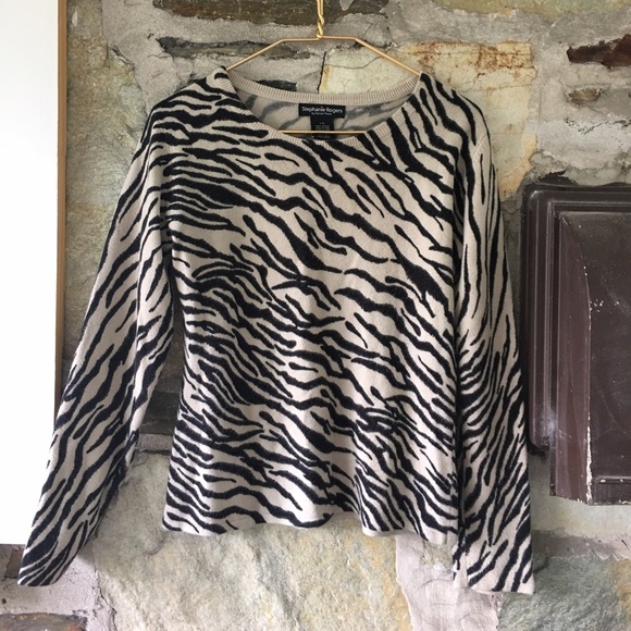 Stephanie Rogers Sweaters - Zebra tan and black animal print sweater. Sz L Stephanie Rogers Sweaters - Zebra tan and black animal print sweater. Sz L