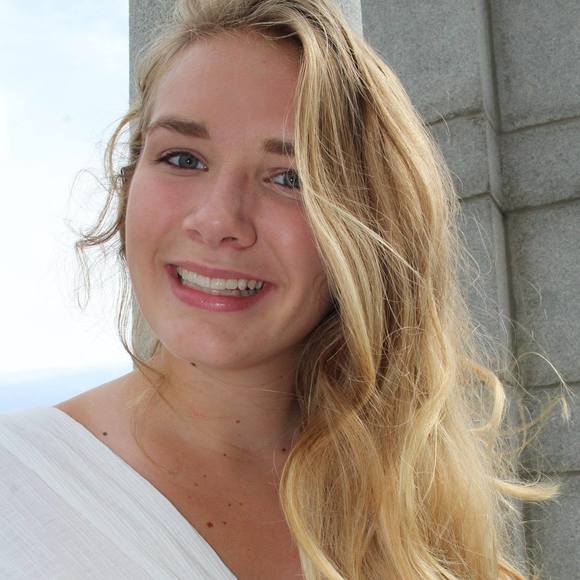 Meet your Posher, Eleanor