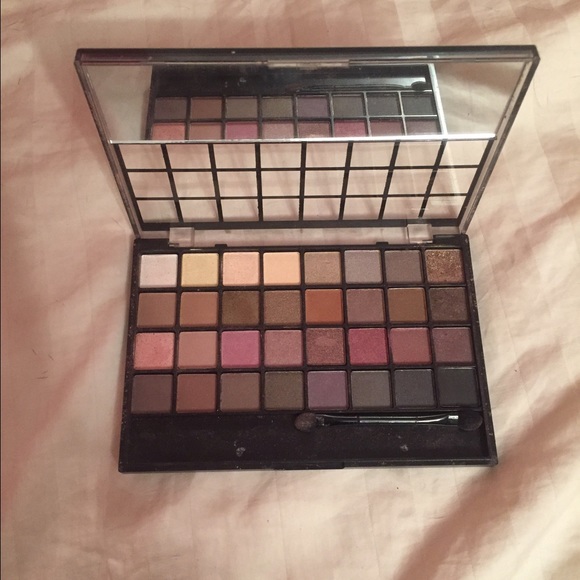 Elf Cosmetics 32 Color Eyeshadow Palette - Picture 1 of 4
