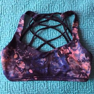 size 4 Lululemon sports bra