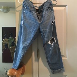 Destructed Boyfriend Jeans