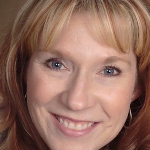 Meet your Posher, Paula - Picture 1 of 1