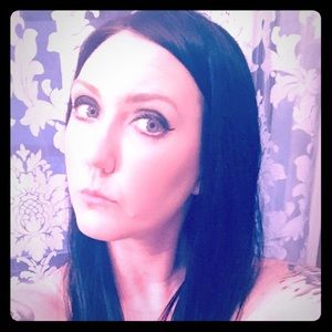 Meet your Posher, Jenn