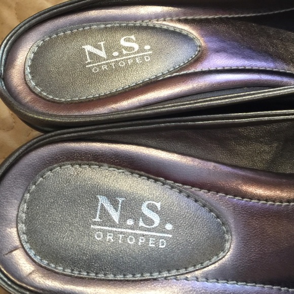Sandals - Picture 3 of 3
