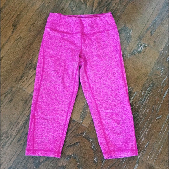 Pink crop leggings