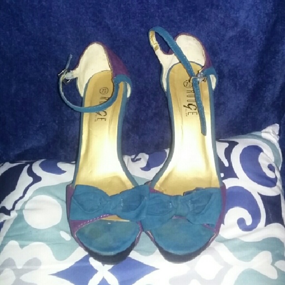 Rouge helium wedges