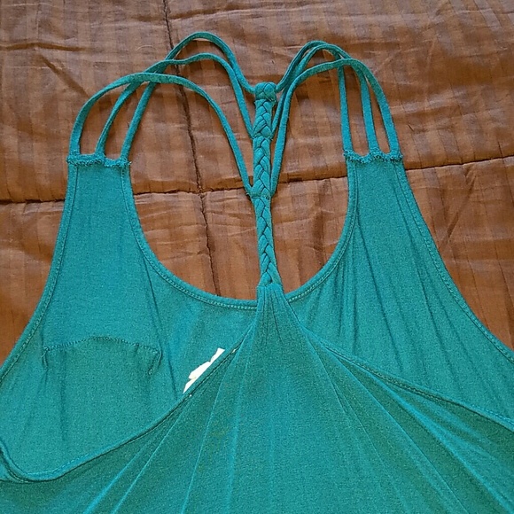 Cute Summer Crop Top - Picture 2 of 3