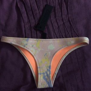 Triangl cheeky bottoms Bibi-Terri NWT