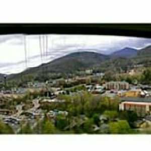 Meet your Posher, Kari