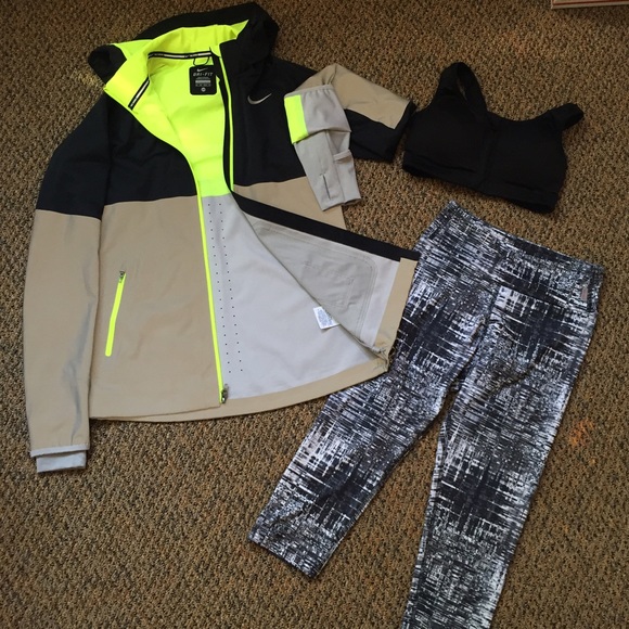 Nike Running Dri-Fit Coat