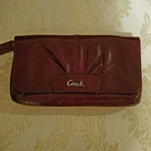 🚫SOLD🛇  NWOT Authentic Coach wristlet