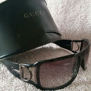 Gucci Sun glasses