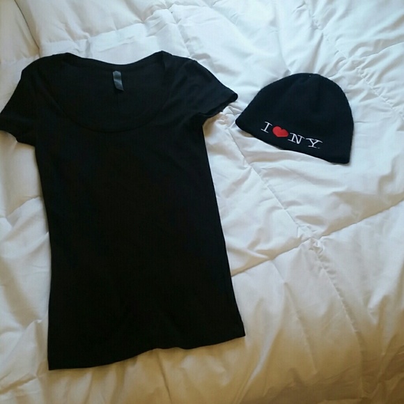 BLACK T SHIRT