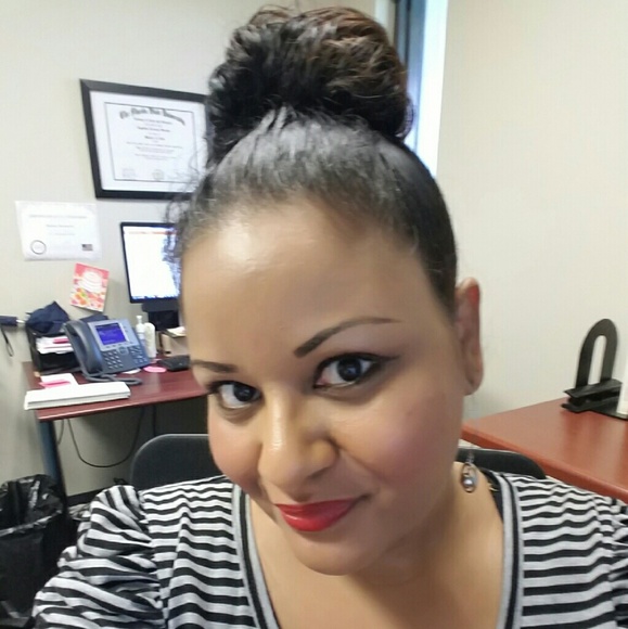 Meet your Posher, Angelita