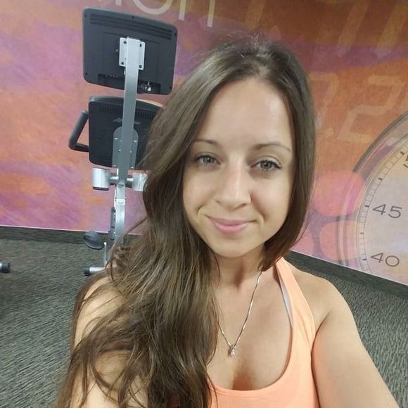 Meet your Posher, Alexandra - Picture 1 of 1