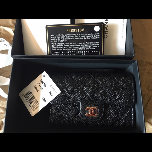 🚫❌notavailable 🚫❌💯BNWT Chanel black caviar flap